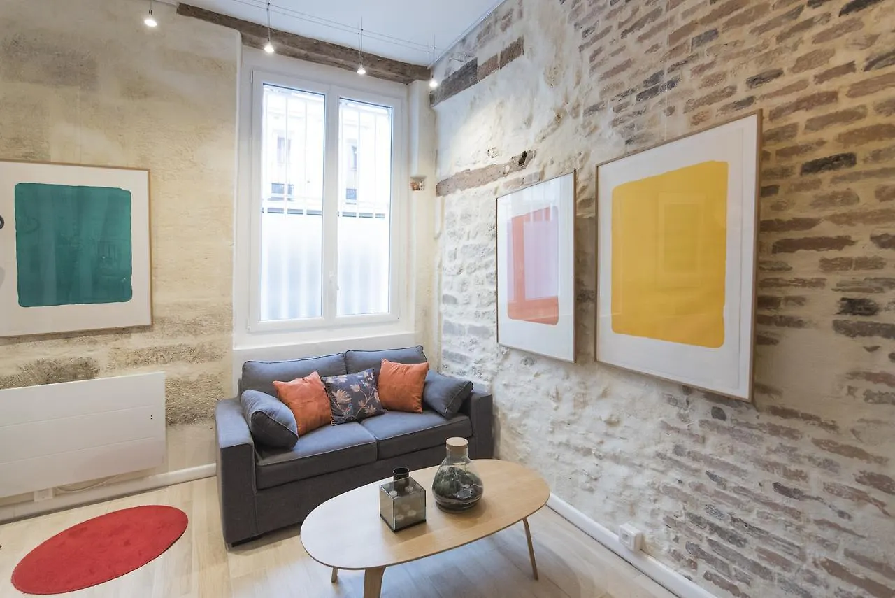 Veeve - Characterful Bastille Hideaway